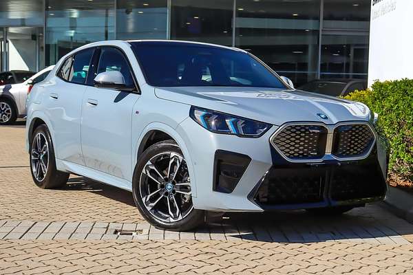 2024 BMW iX2 eDrive20 M Sport U10