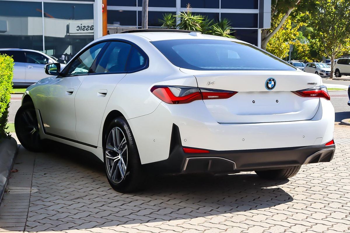 2024 BMW i4 eDrive35 G26