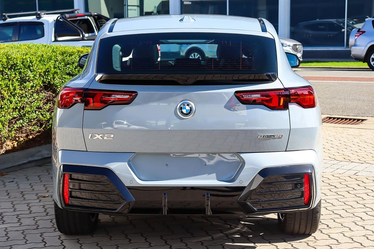 2024 BMW iX2 eDrive20 M Sport U10