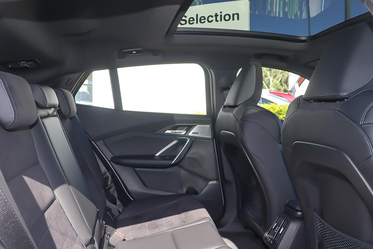 2024 BMW iX2 eDrive20 M Sport U10