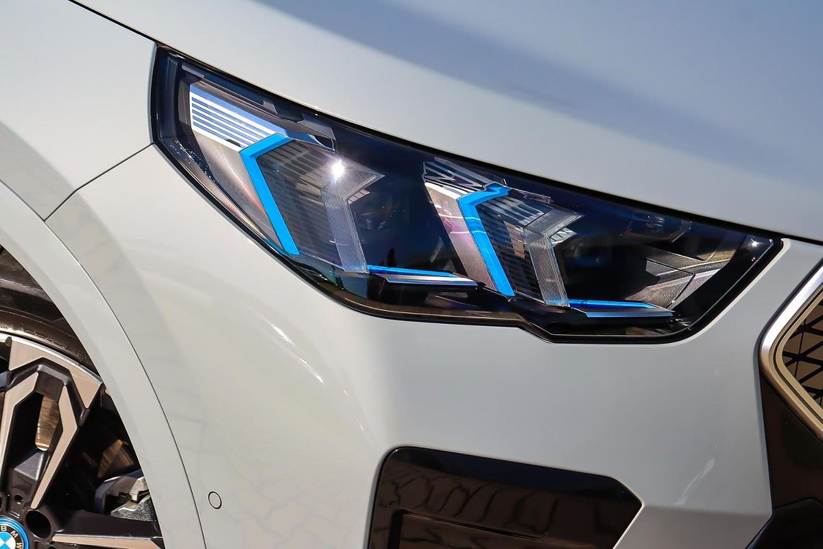 2024 BMW iX2 eDrive20 M Sport U10