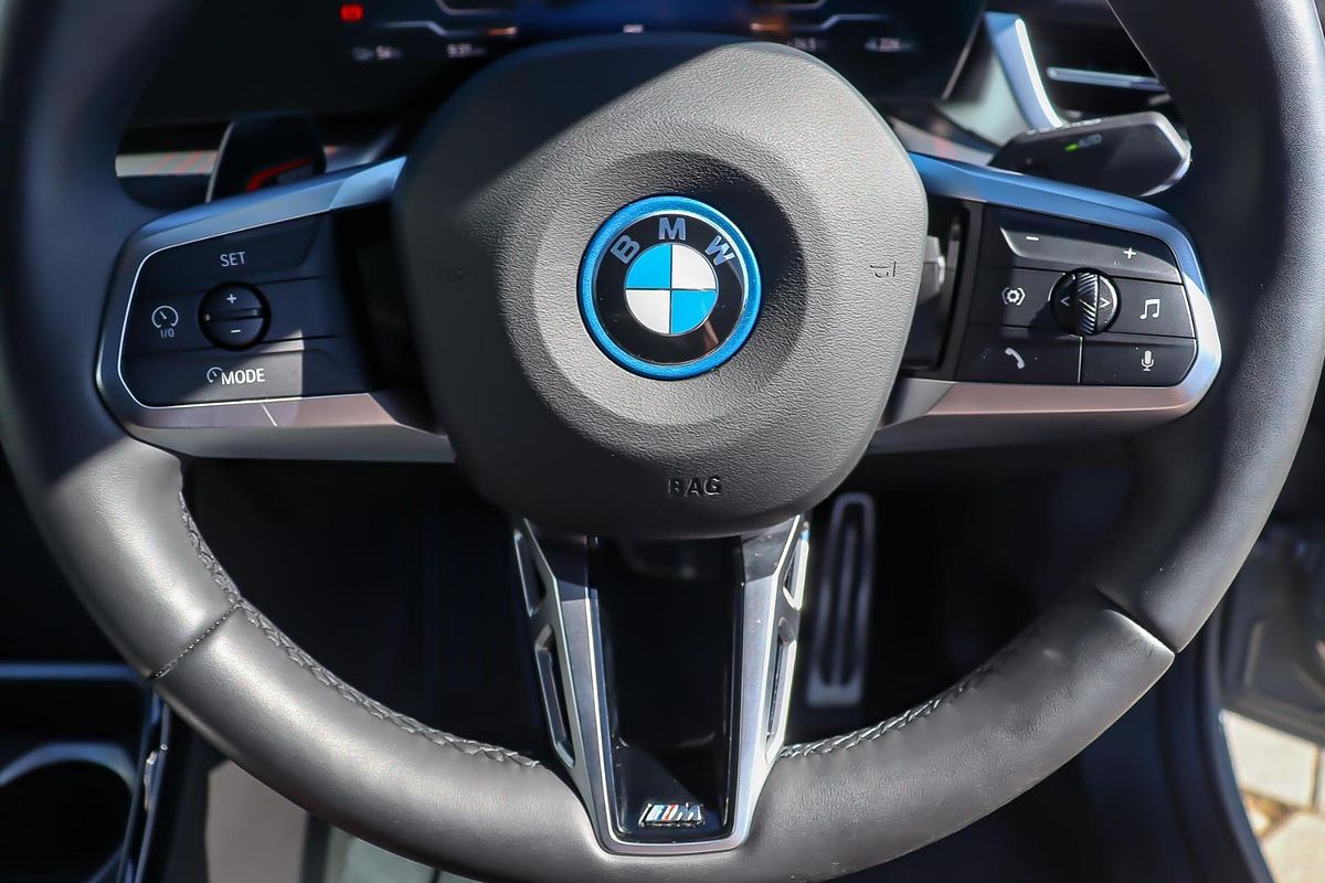 2024 BMW iX2 eDrive20 M Sport U10