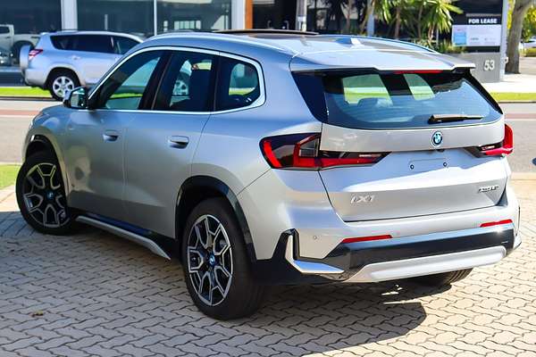 2024 BMW iX1 eDrive20 xLine U11