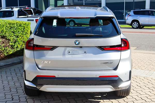 2024 BMW iX1 eDrive20 xLine U11