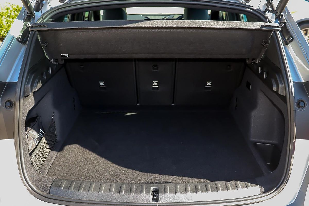 2024 BMW iX1 eDrive20 xLine U11