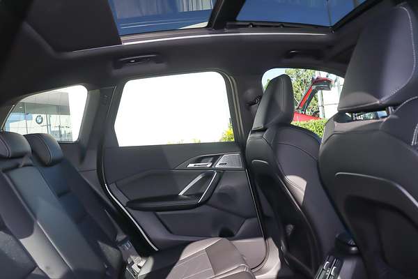 2024 BMW iX1 eDrive20 xLine U11