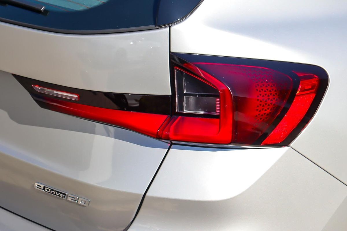 2024 BMW iX1 eDrive20 xLine U11