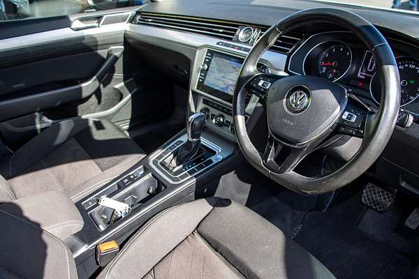 2018 Volkswagen Passat 206TSI R-Line B8