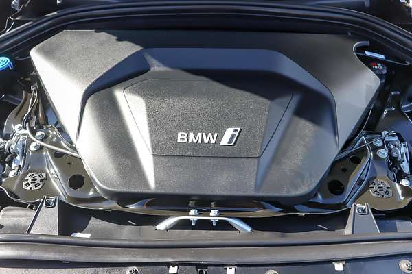 2024 BMW iX1 eDrive20 xLine U11