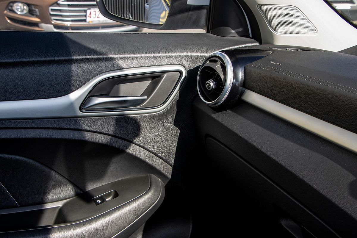 2022 MG ZS Excite AZS1