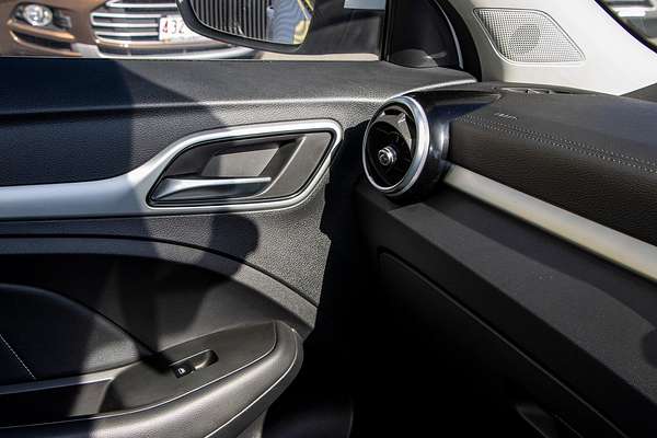 2022 MG ZS Excite AZS1