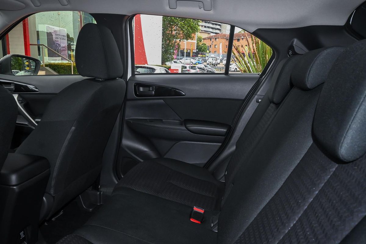 2024 Mitsubishi Eclipse Cross ES YB