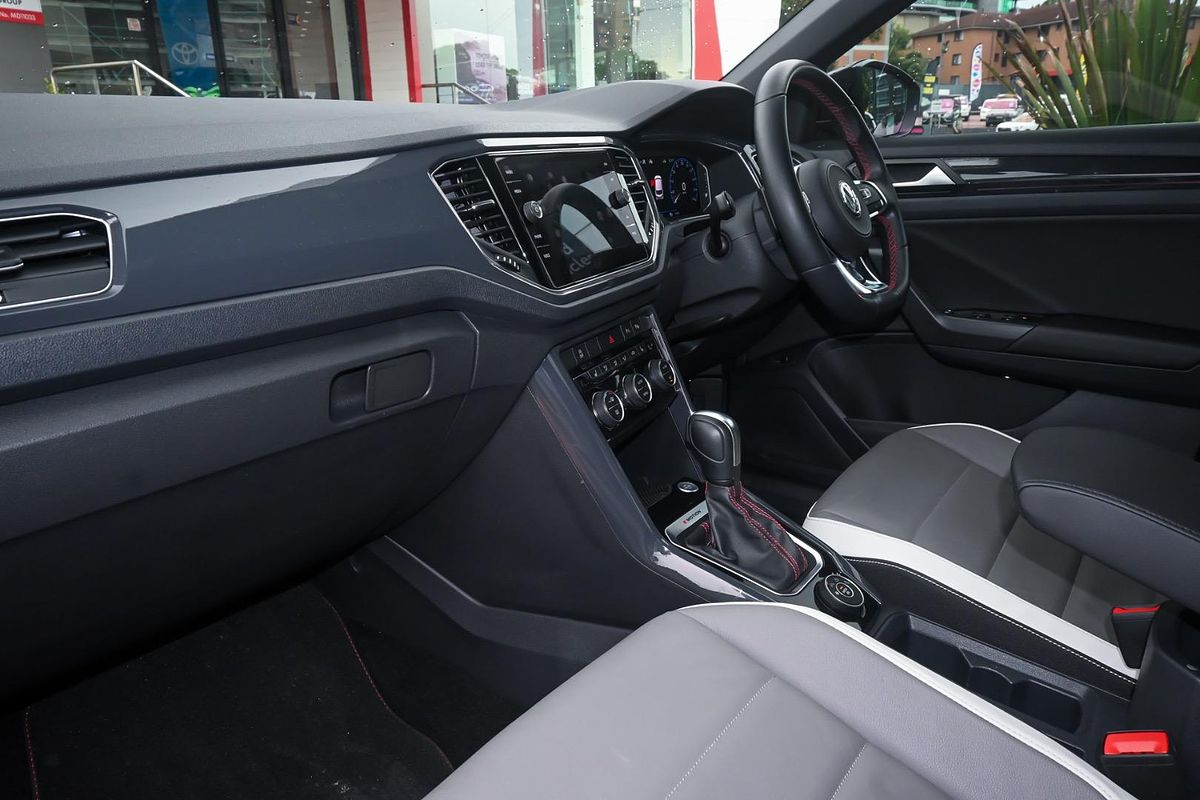 2020 Volkswagen T-Roc 140TSI Sport A11
