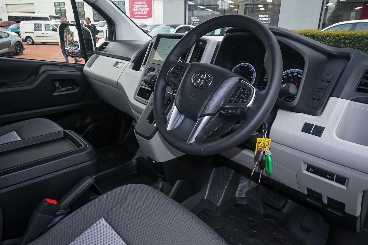 2024 Toyota Hiace GDH300R LWB