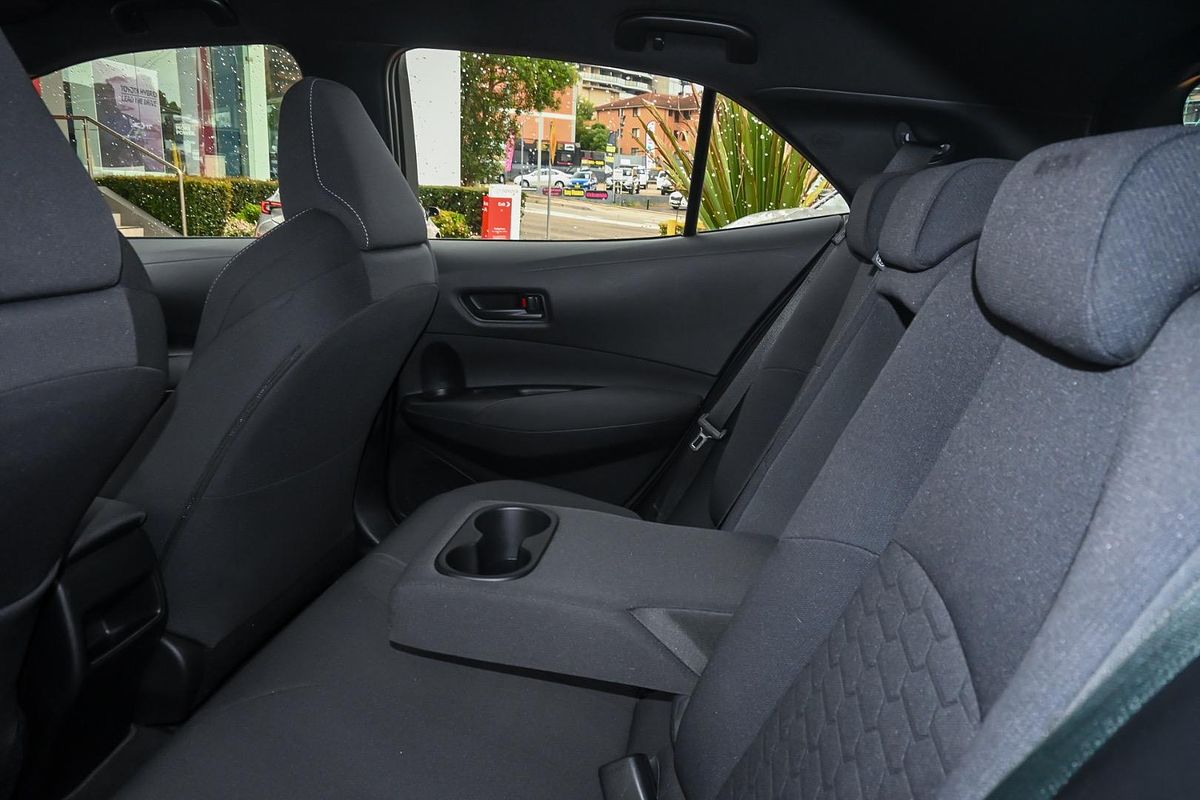 2022 Toyota Corolla Ascent Sport Hybrid ZWE211R