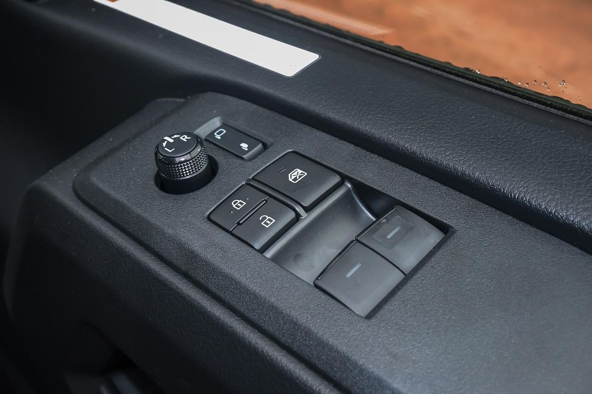 2024 Toyota Hiace GDH300R LWB