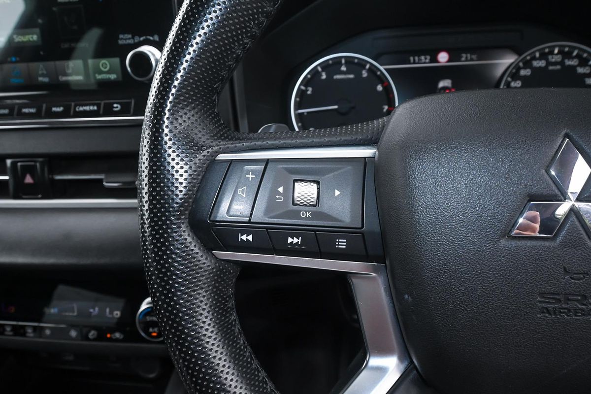 2022 Mitsubishi Outlander LS ZM