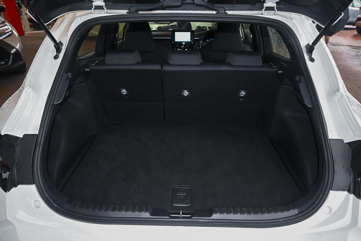 2022 Toyota Corolla Ascent Sport Hybrid ZWE211R
