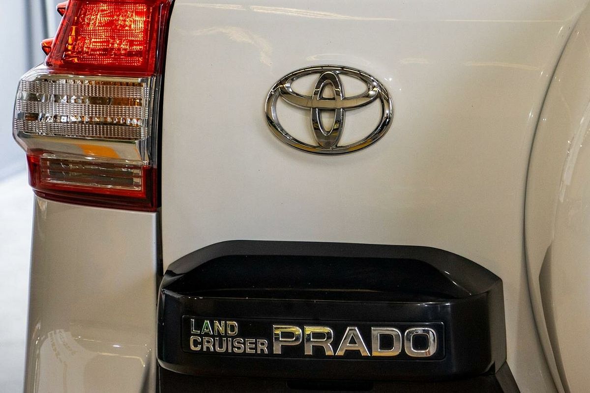 2016 Toyota Landcruiser Prado GX GDJ150R