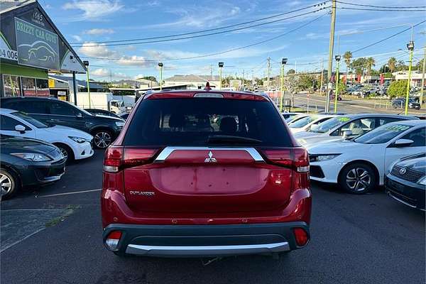 2017 Mitsubishi OUTLANDER LS SAFETY PACK (4x2) ZK MY17