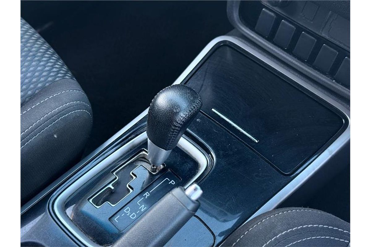 2017 Mitsubishi OUTLANDER LS SAFETY PACK (4x2) ZK MY17