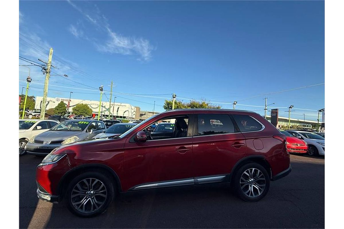 2017 Mitsubishi OUTLANDER LS SAFETY PACK (4x2) ZK MY17