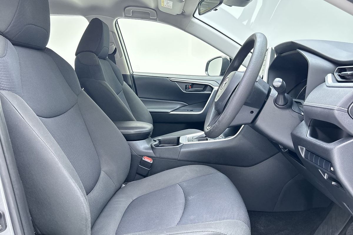 2019 Toyota RAV4 GX AXAH52R