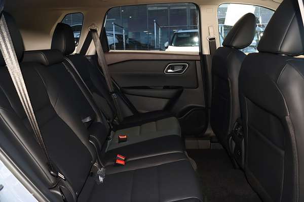 2025 Nissan X-TRAIL ST-L e-POWER T33