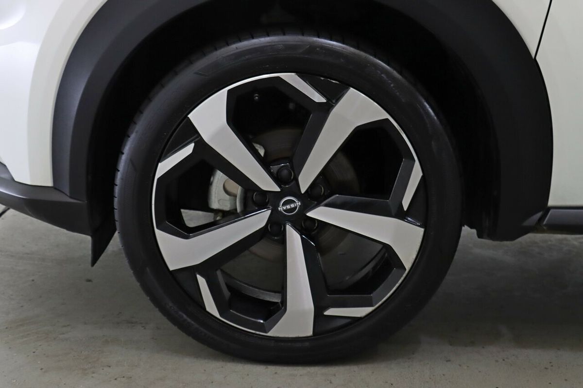 2023 Nissan JUKE ST-L F16