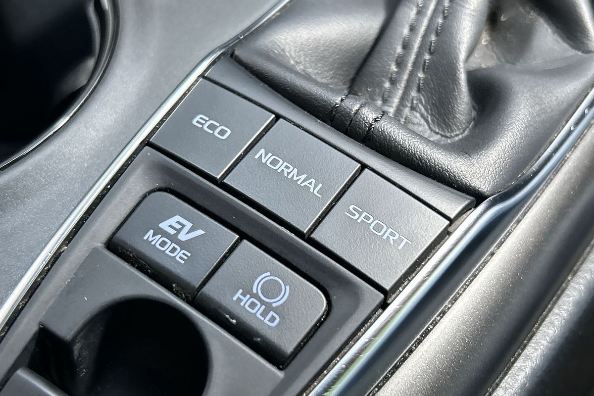 2022 Toyota Camry Ascent Sport AXVH70R