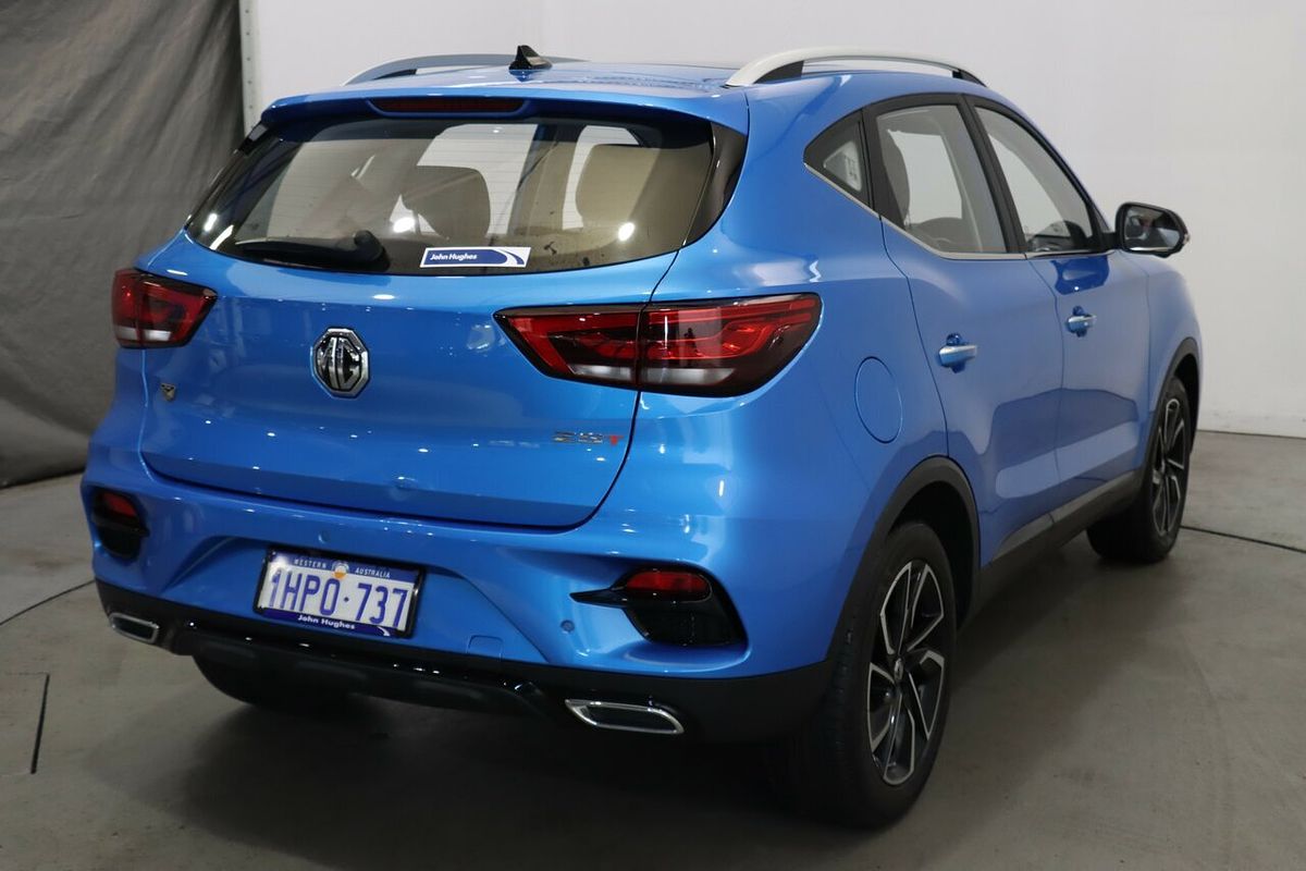 2022 MG ZST Essence