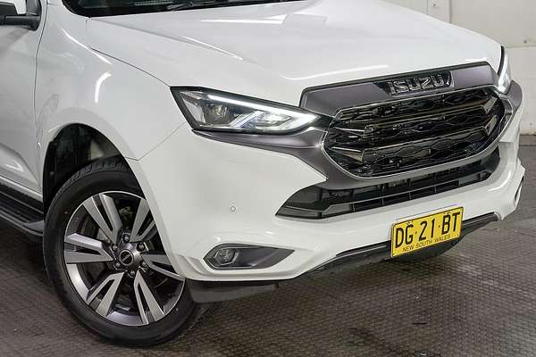 2023 Isuzu MU-X LS-T