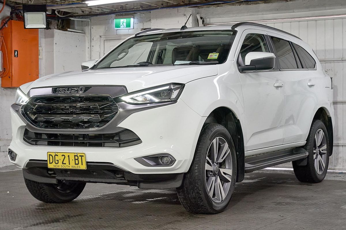 2023 Isuzu MU-X LS-T