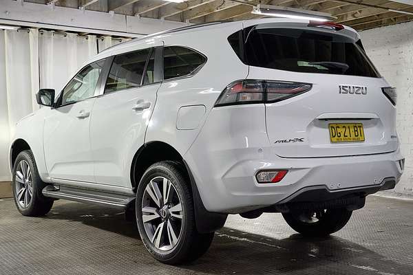 2023 Isuzu MU-X LS-T