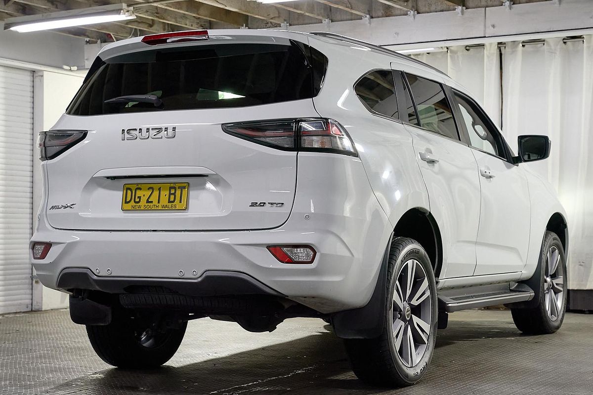 2023 Isuzu MU-X LS-T