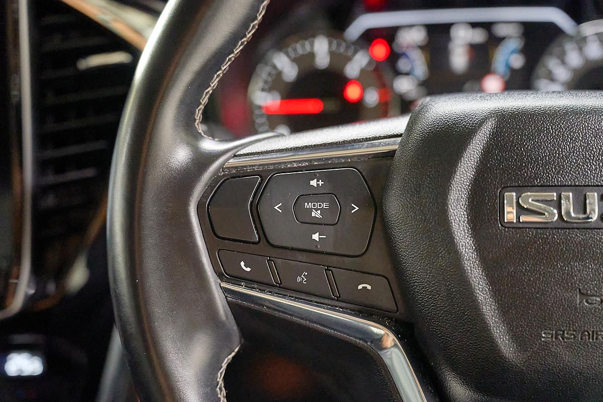 2023 Isuzu MU-X LS-T