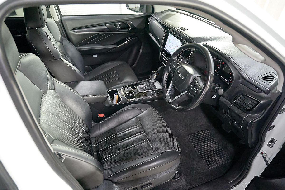 2023 Isuzu MU-X LS-T