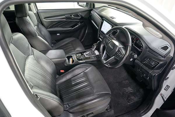 2023 Isuzu MU-X LS-T