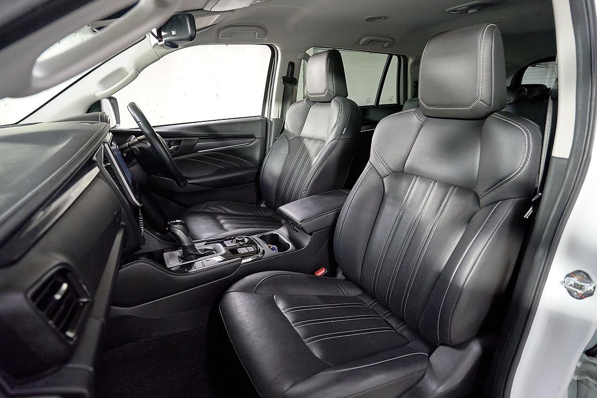 2023 Isuzu MU-X LS-T