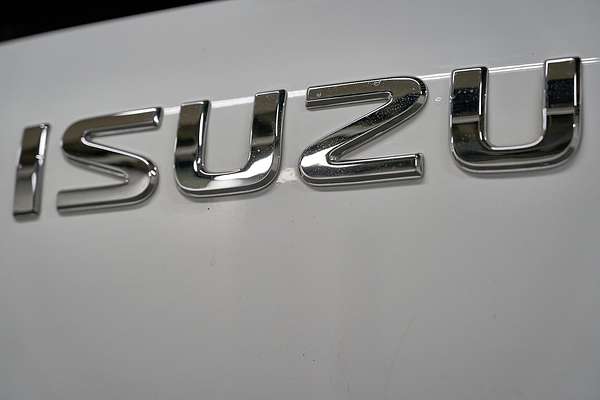 2023 Isuzu MU-X LS-T
