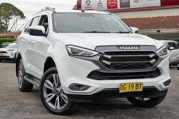 2023 Isuzu MU-X LS-T