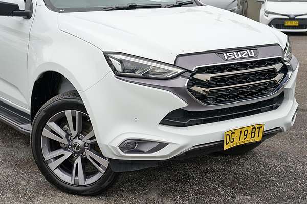2023 Isuzu MU-X LS-T