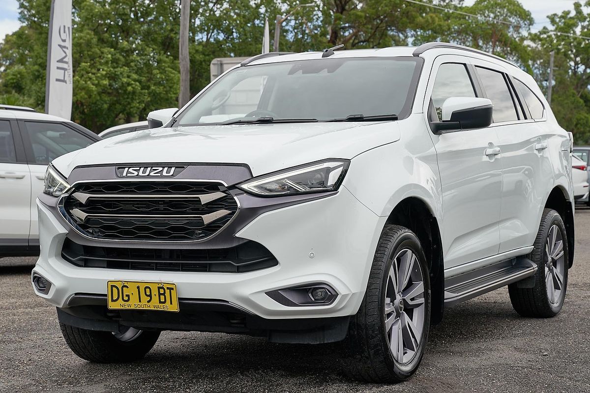 2023 Isuzu MU-X LS-T