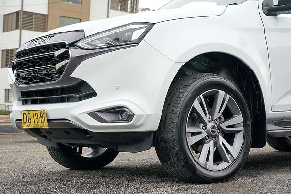 2023 Isuzu MU-X LS-T