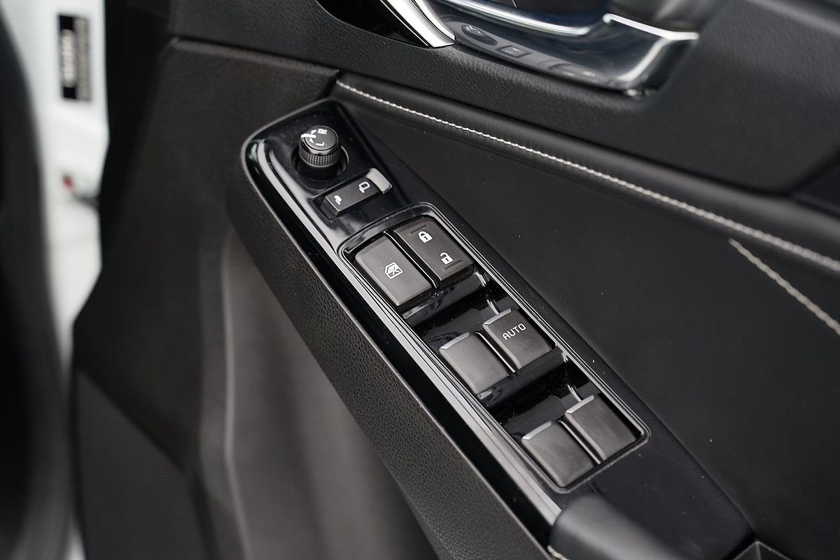 2023 Isuzu MU-X LS-T