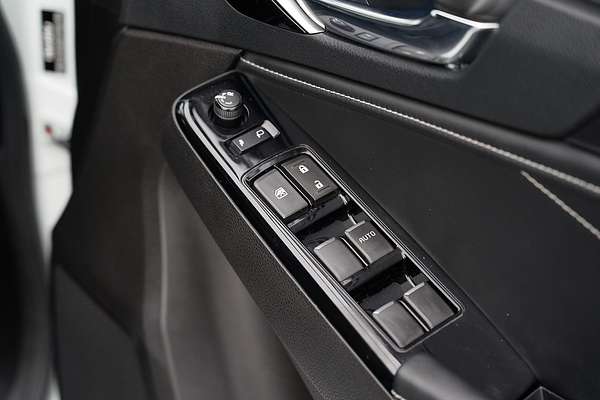 2023 Isuzu MU-X LS-T