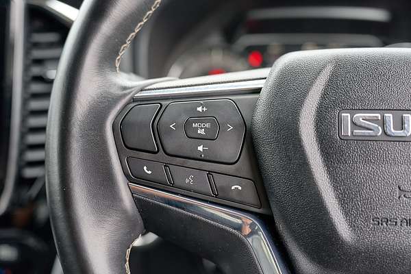 2023 Isuzu MU-X LS-T
