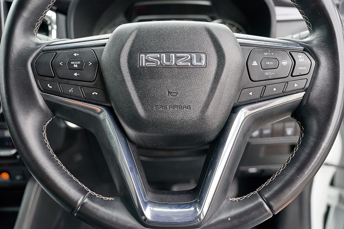 2023 Isuzu MU-X LS-T