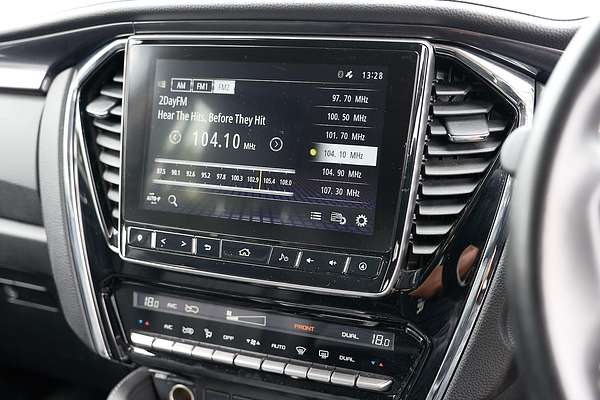 2023 Isuzu MU-X LS-T
