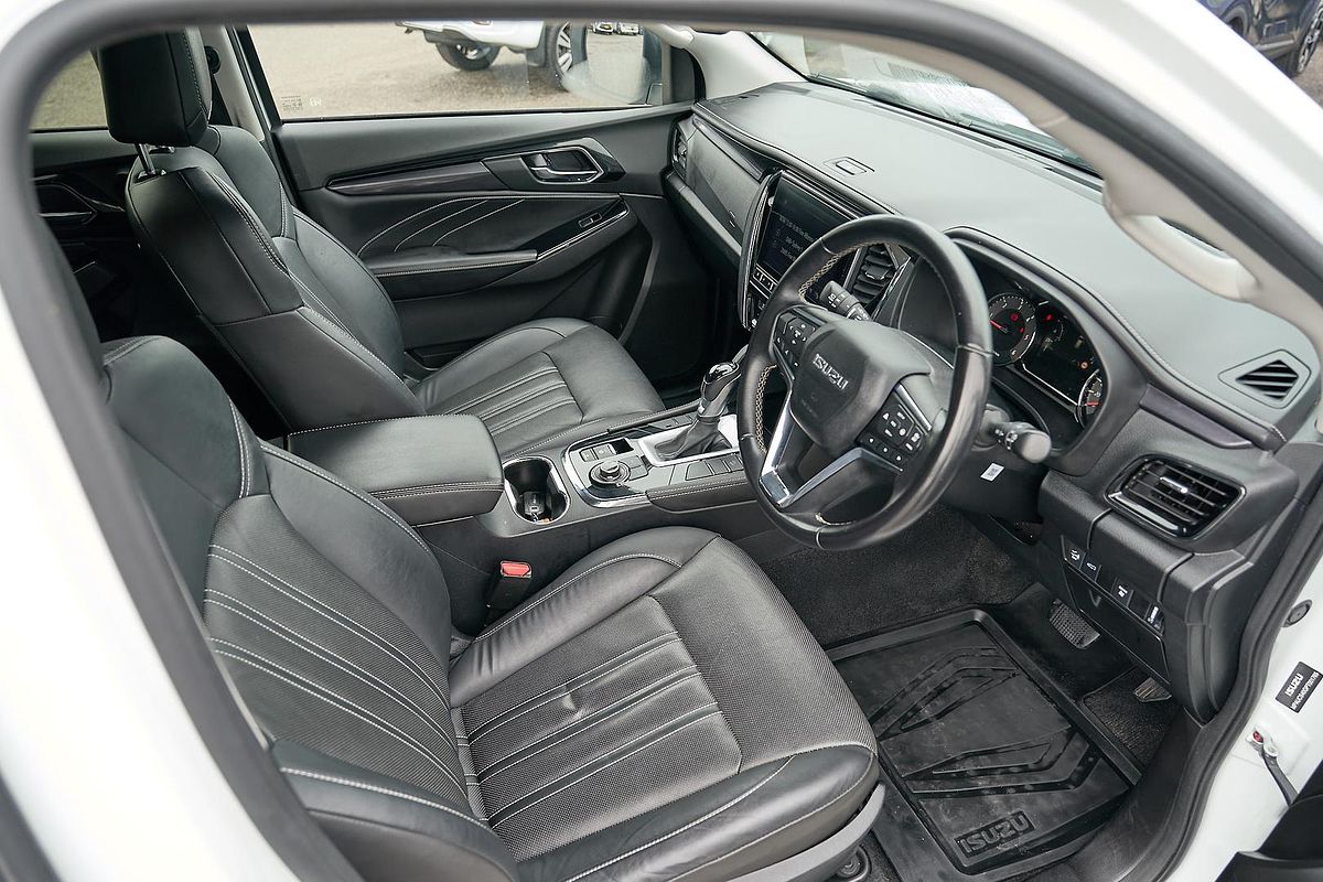 2023 Isuzu MU-X LS-T